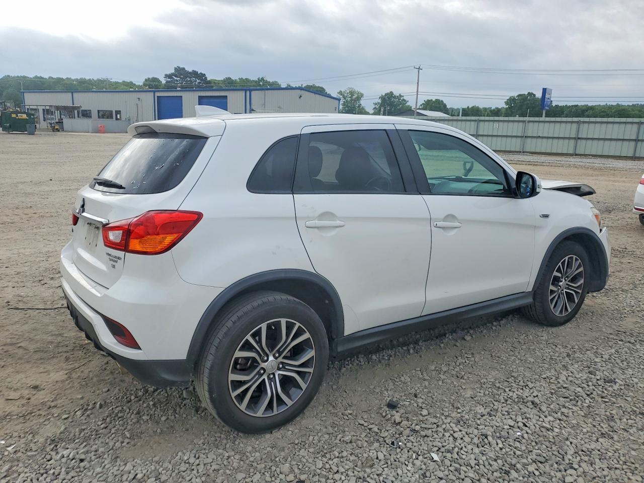 MITSUBISHI OUTLANDER SPORT 2019 — 4