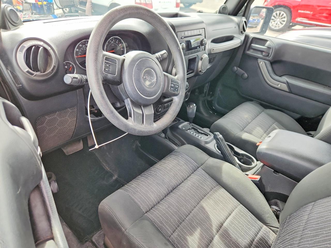 JEEP WRANGLER 2011 — 9