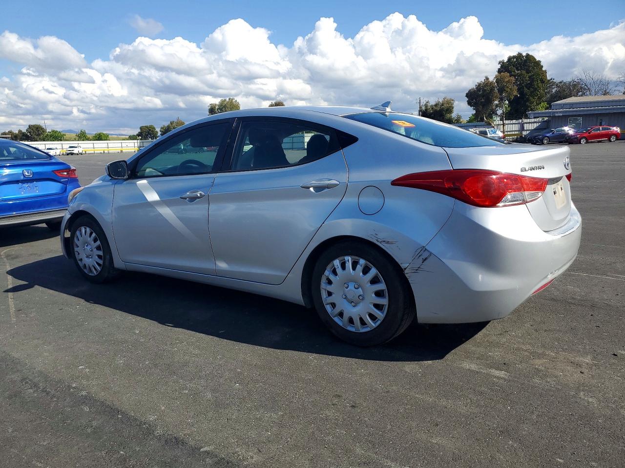 HYUNDAI ELANTRA 2012 — 3