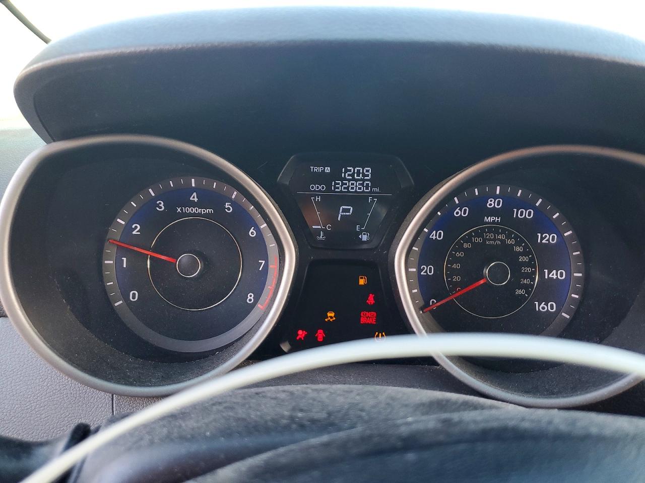 HYUNDAI ELANTRA 2012 — 10