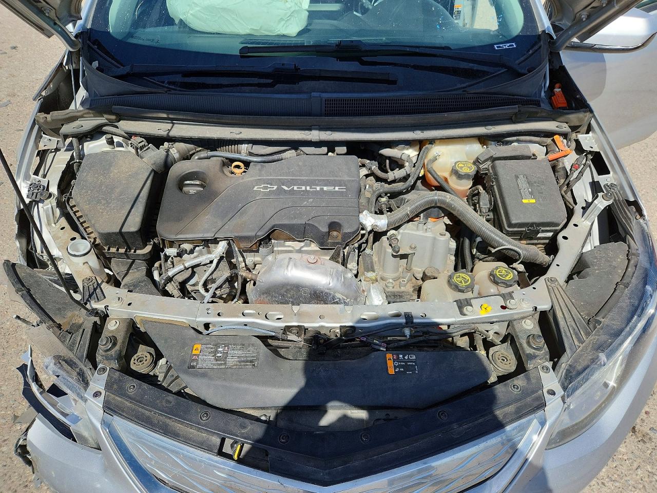 CHEVROLET VOLT 2017 — 12