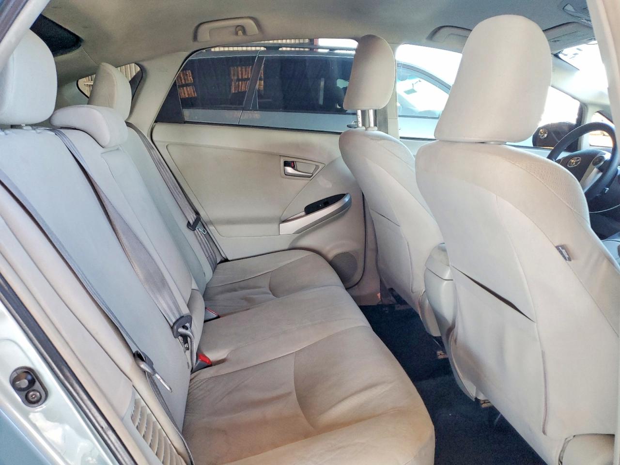 TOYOTA PRIUS 2013 — 11