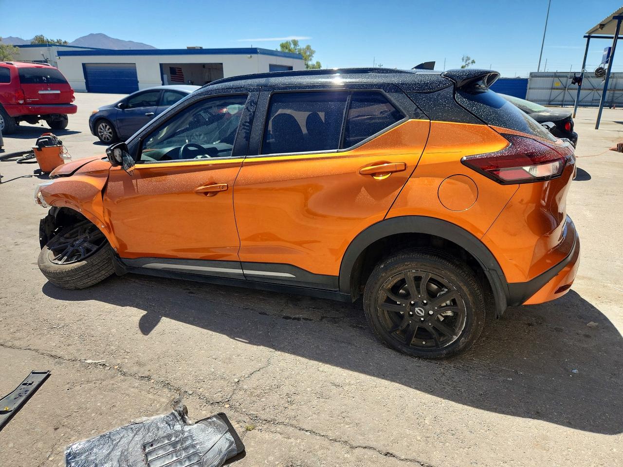 NISSAN KICKS 2022 — 3