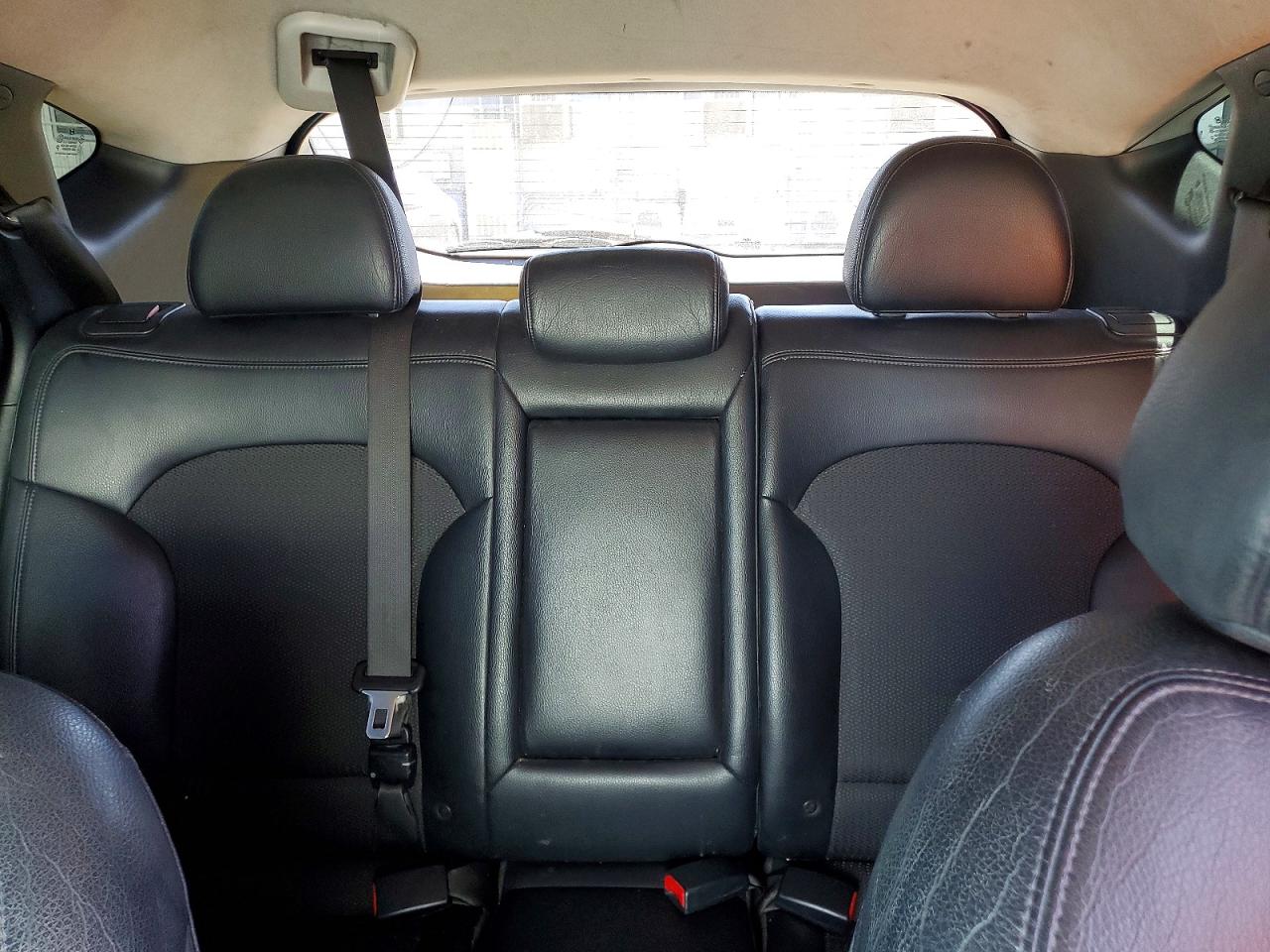 HYUNDAI TUCSON 2010 — 11