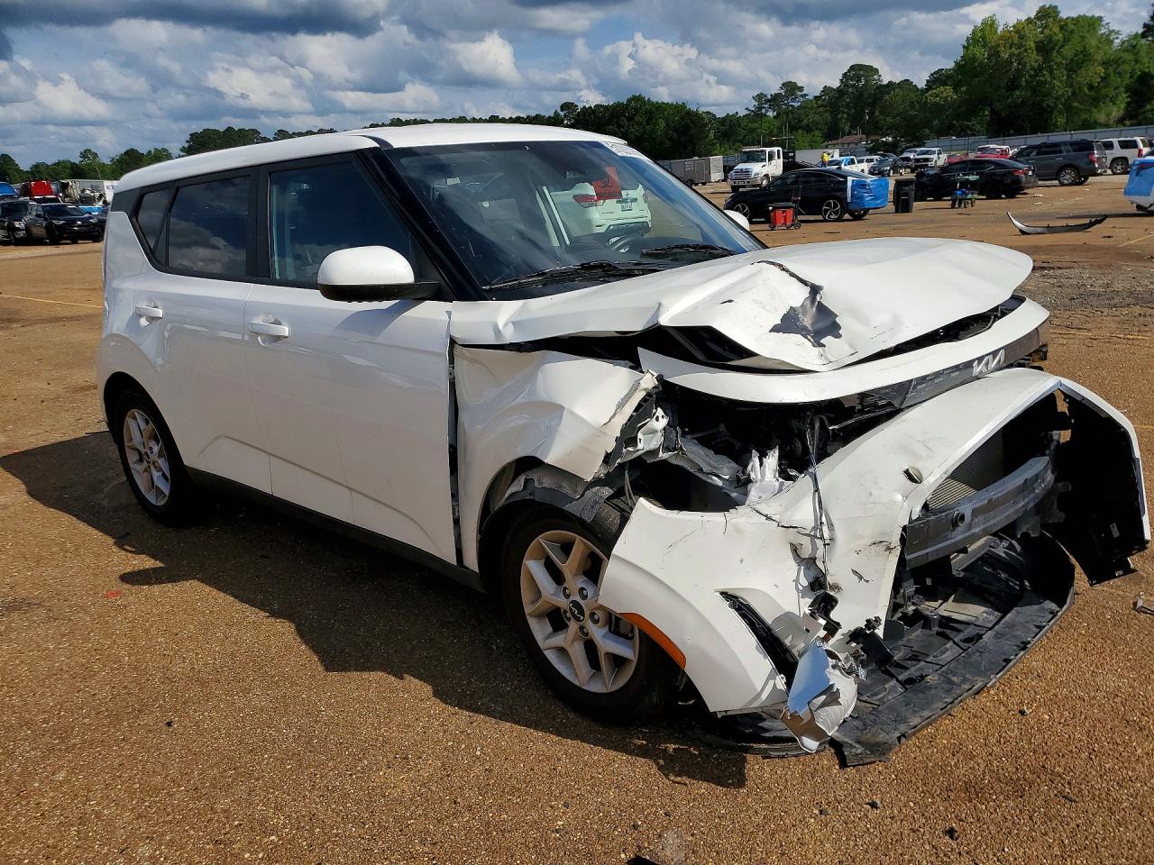 KIA SOUL 2023 — 5