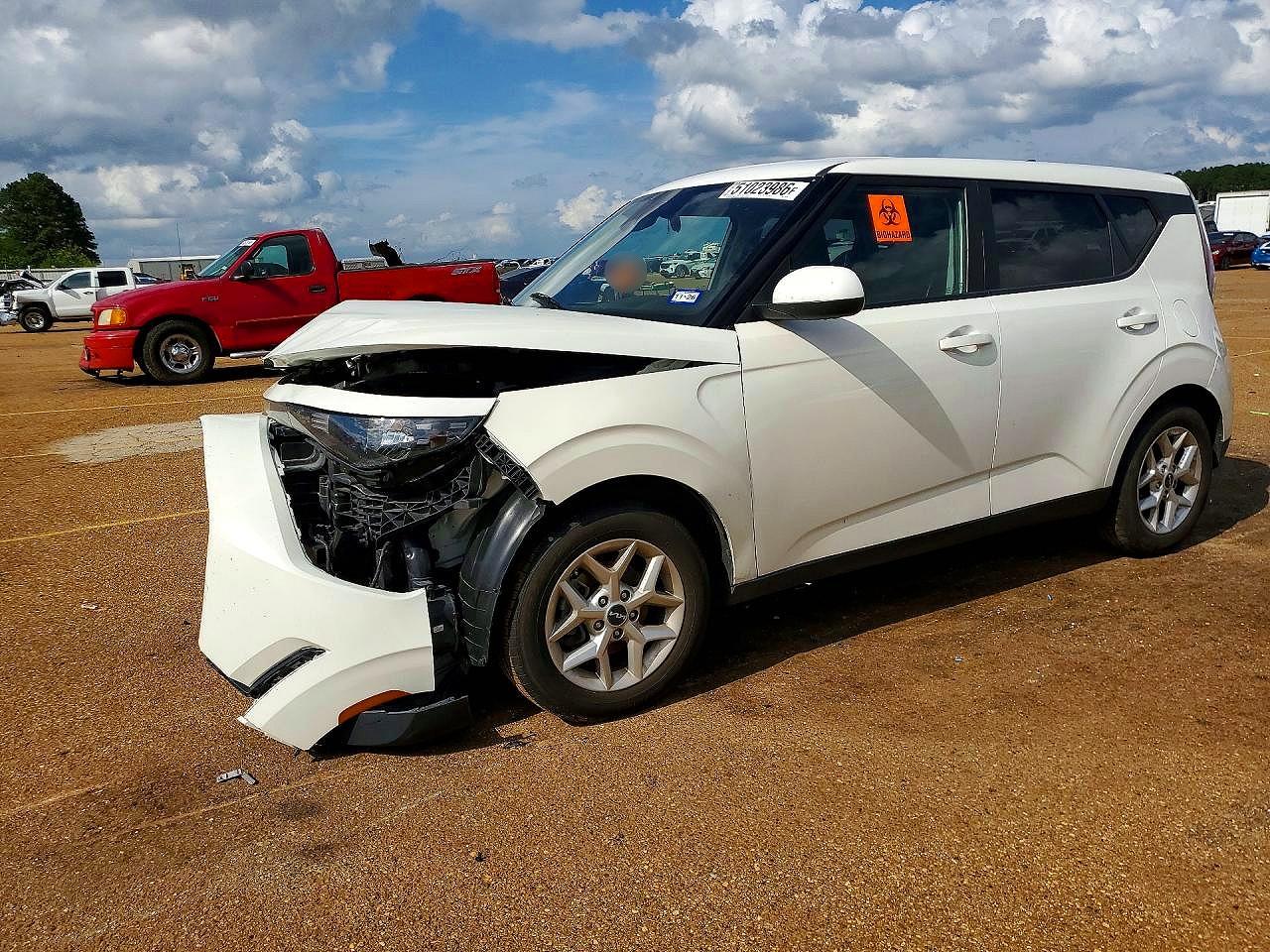 KIA SOUL 2023 — 2
