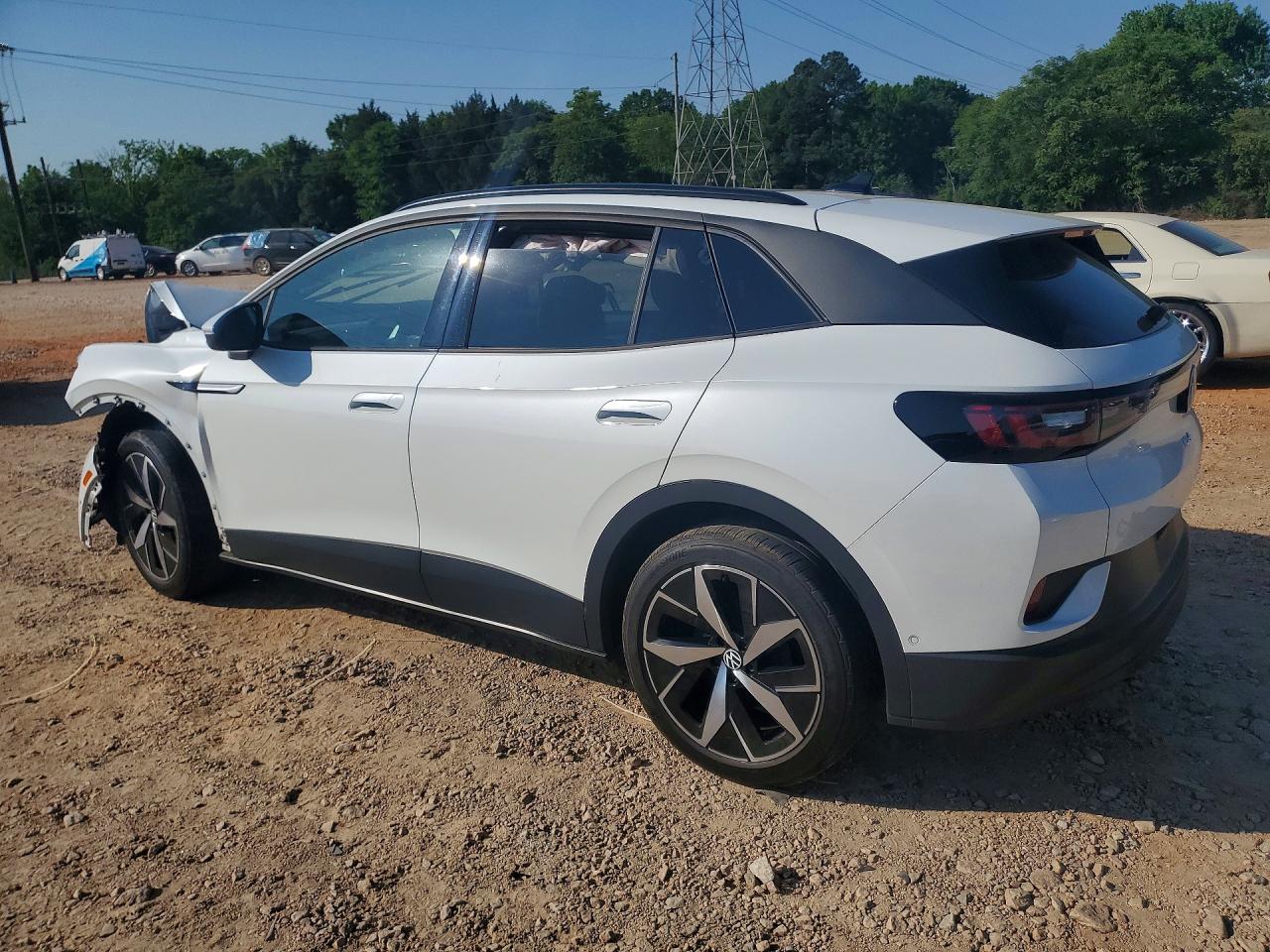 VOLKSWAGEN ID.4 2023 — 3