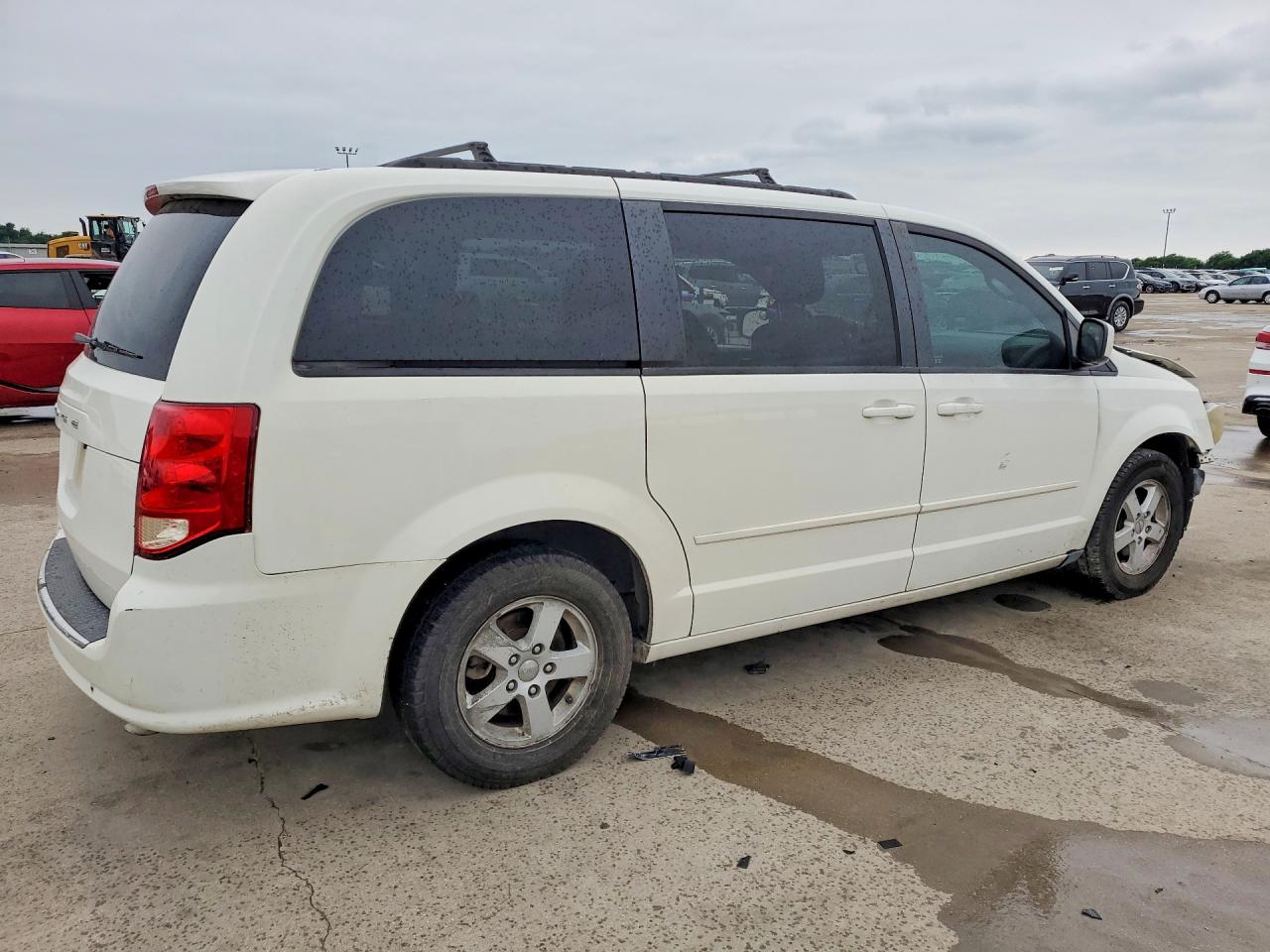 DODGE GRAND CARAVAN 2013 — 4