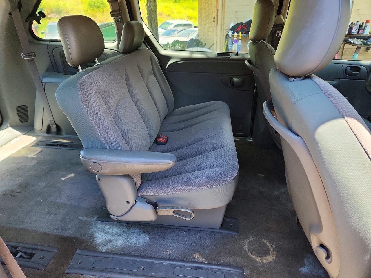 DODGE CARAVAN 2006 — 12