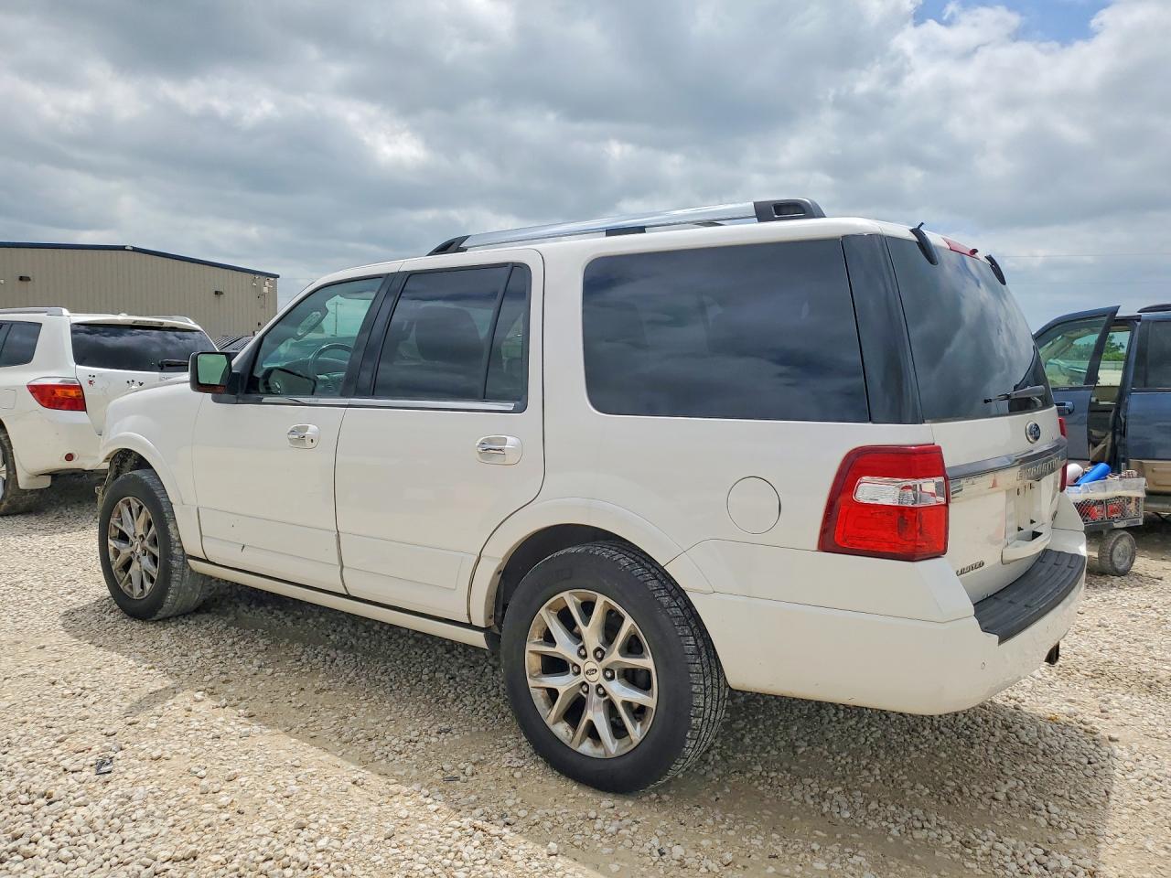 FORD EXPEDITION 2016 — 3