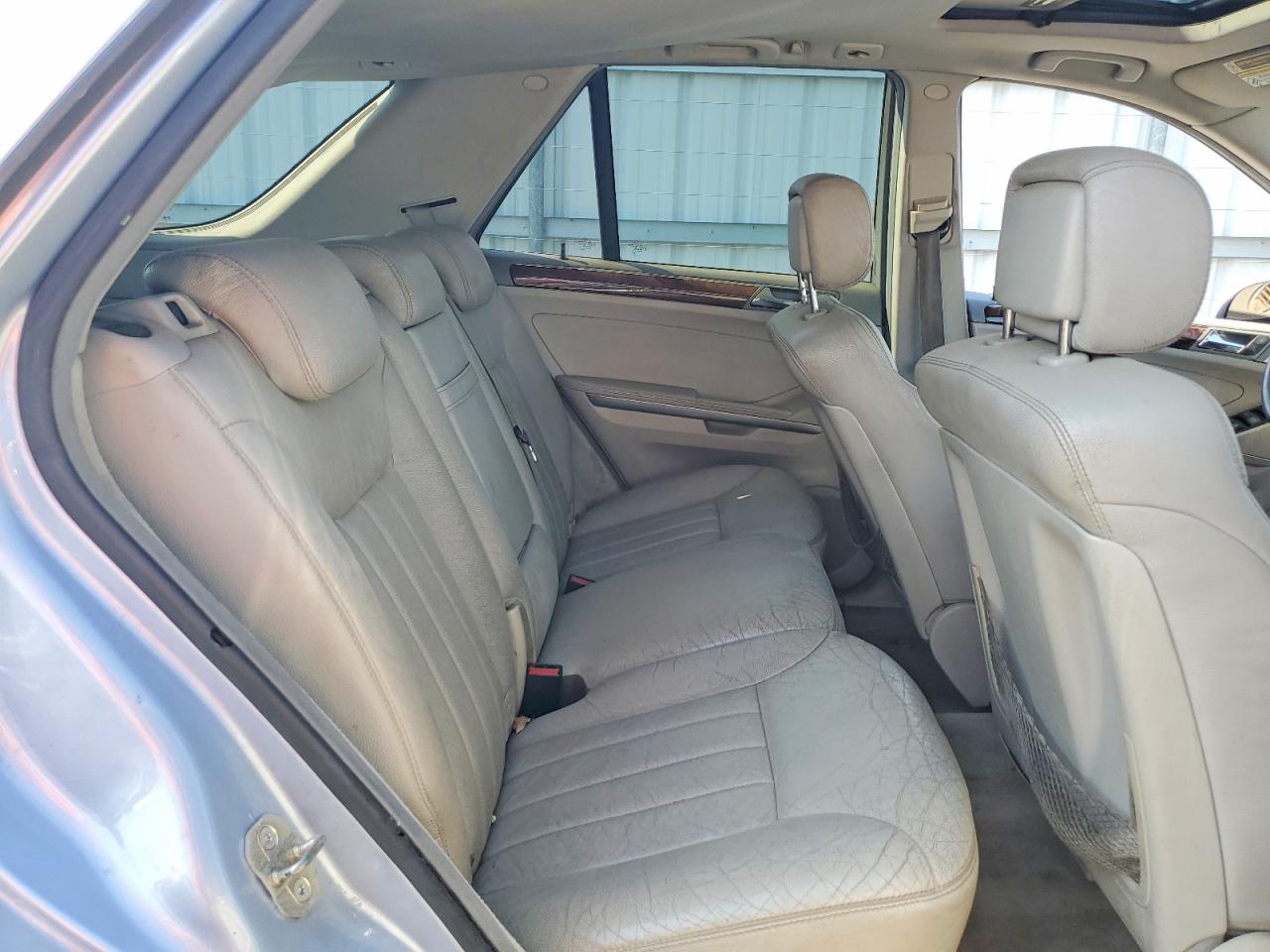 MERCEDES-BENZ ML 2006 — 12