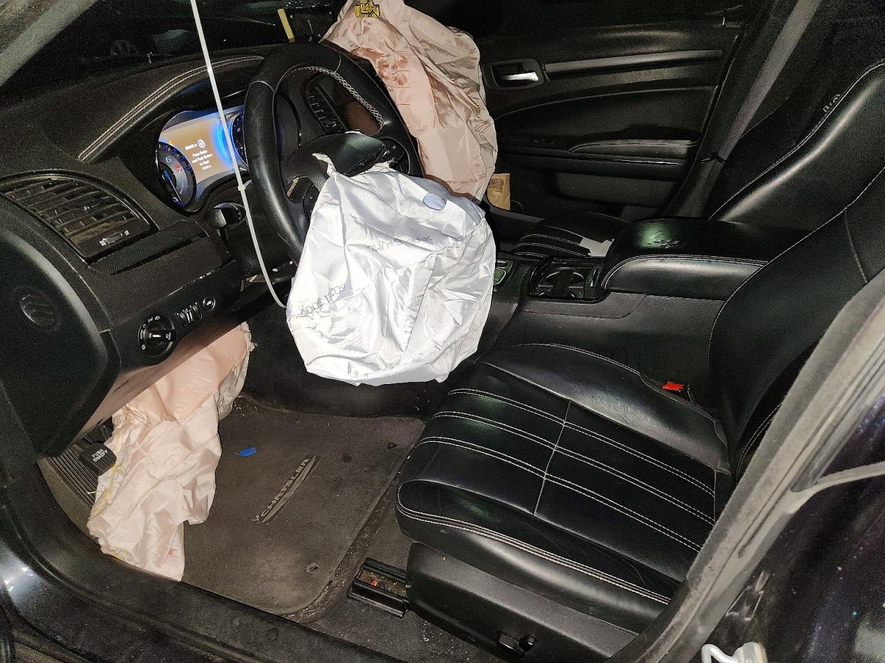 CHRYSLER 300 2015 — 8