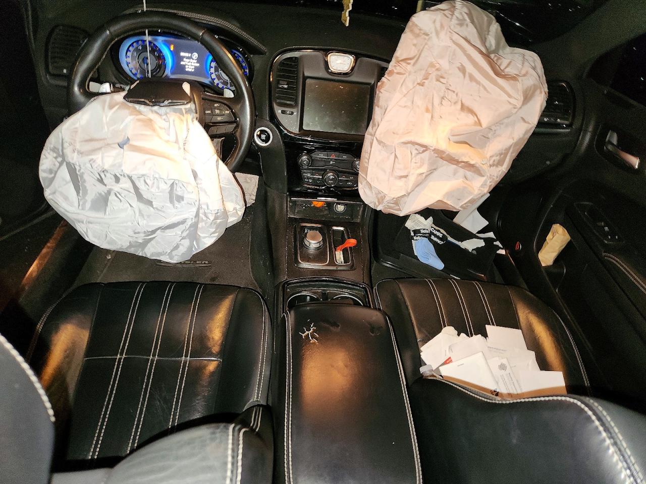 CHRYSLER 300 2015 — 9