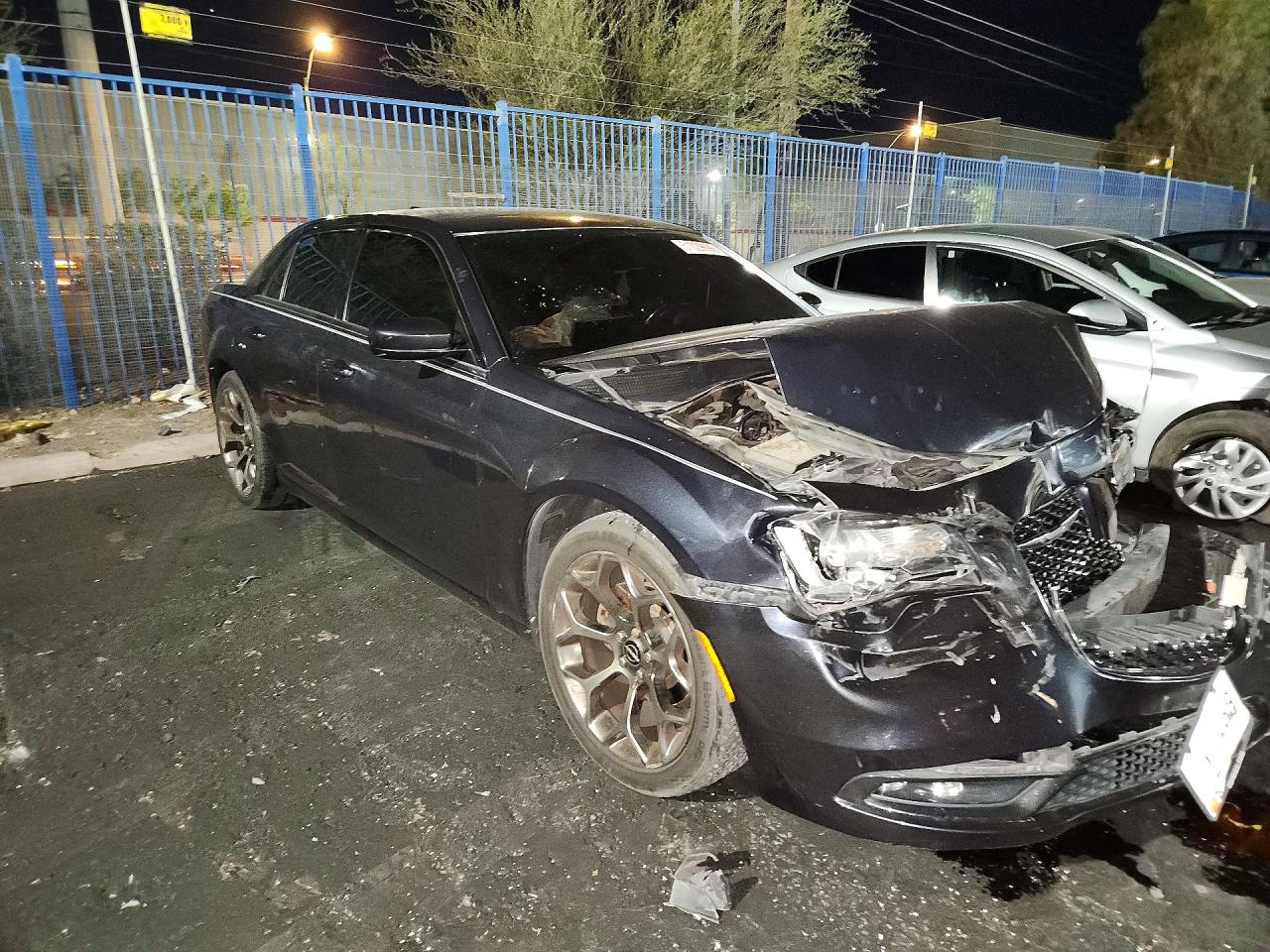 CHRYSLER 300 2015 — 5