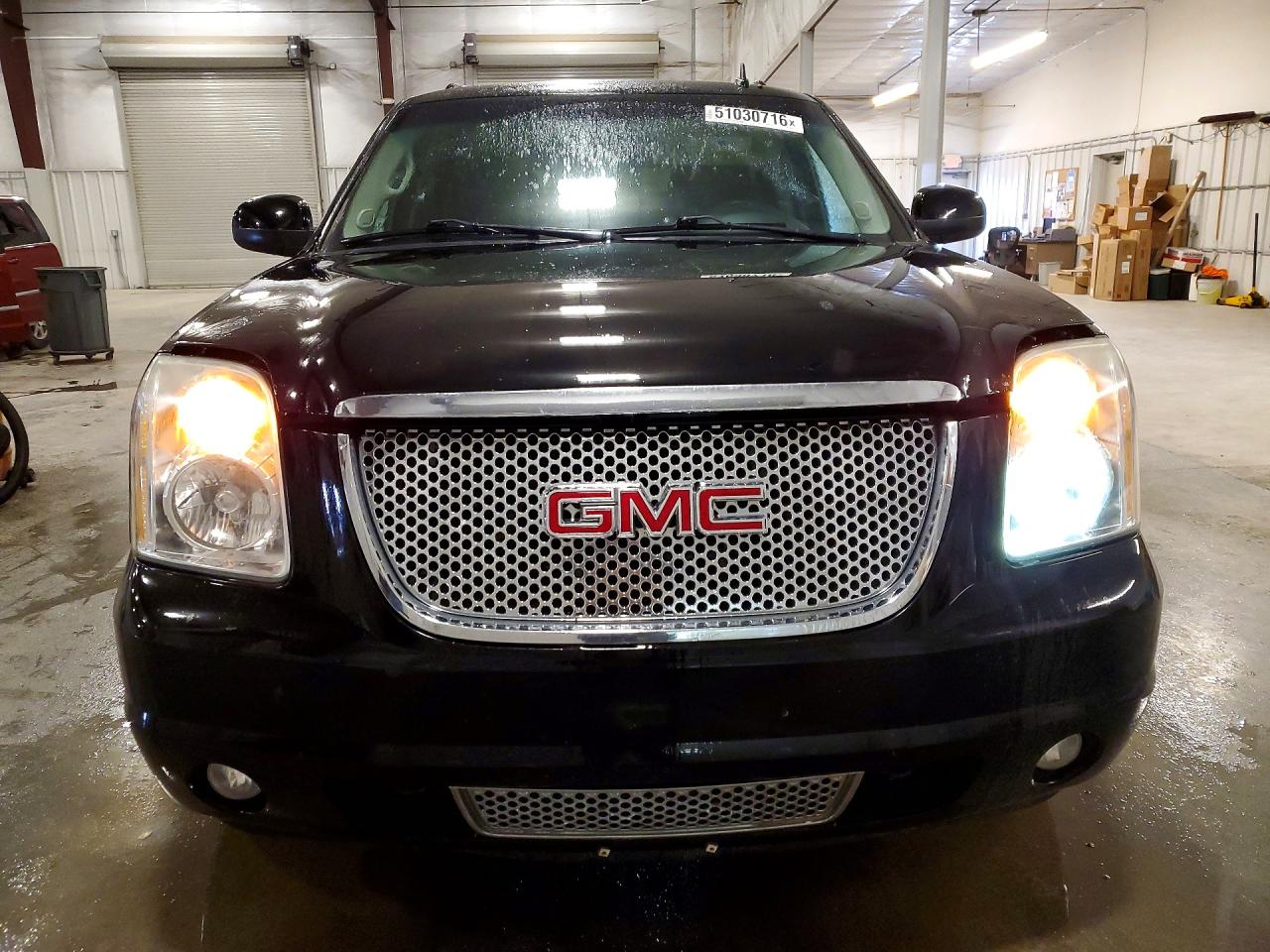 GMC YUKON XL 2010 — 6