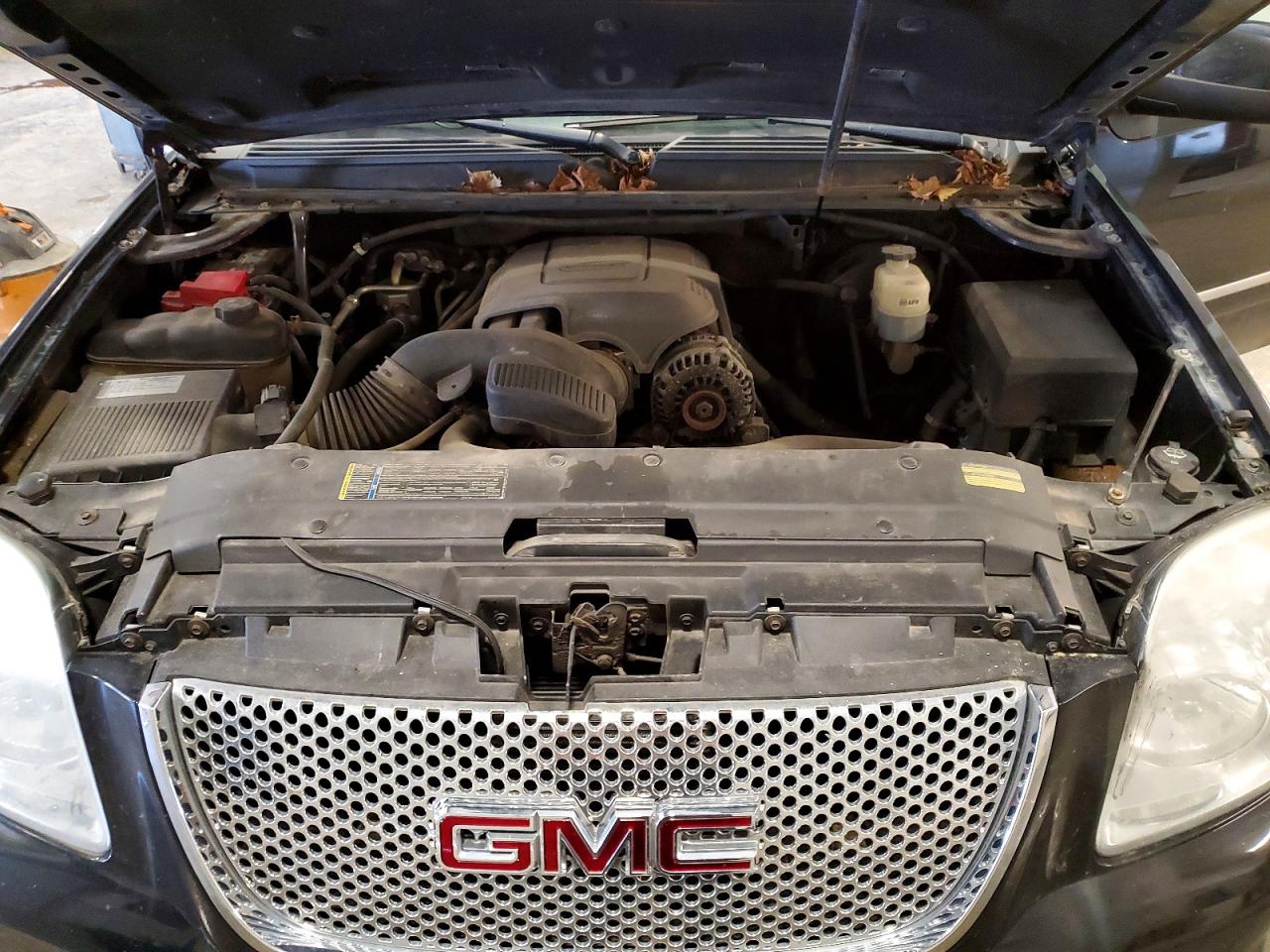 GMC YUKON XL 2010 — 13