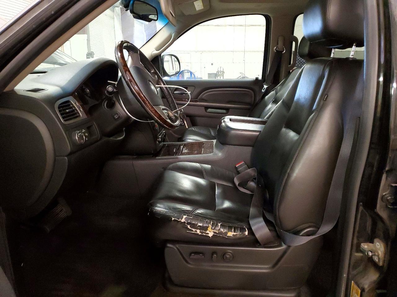 GMC YUKON XL 2010 — 8