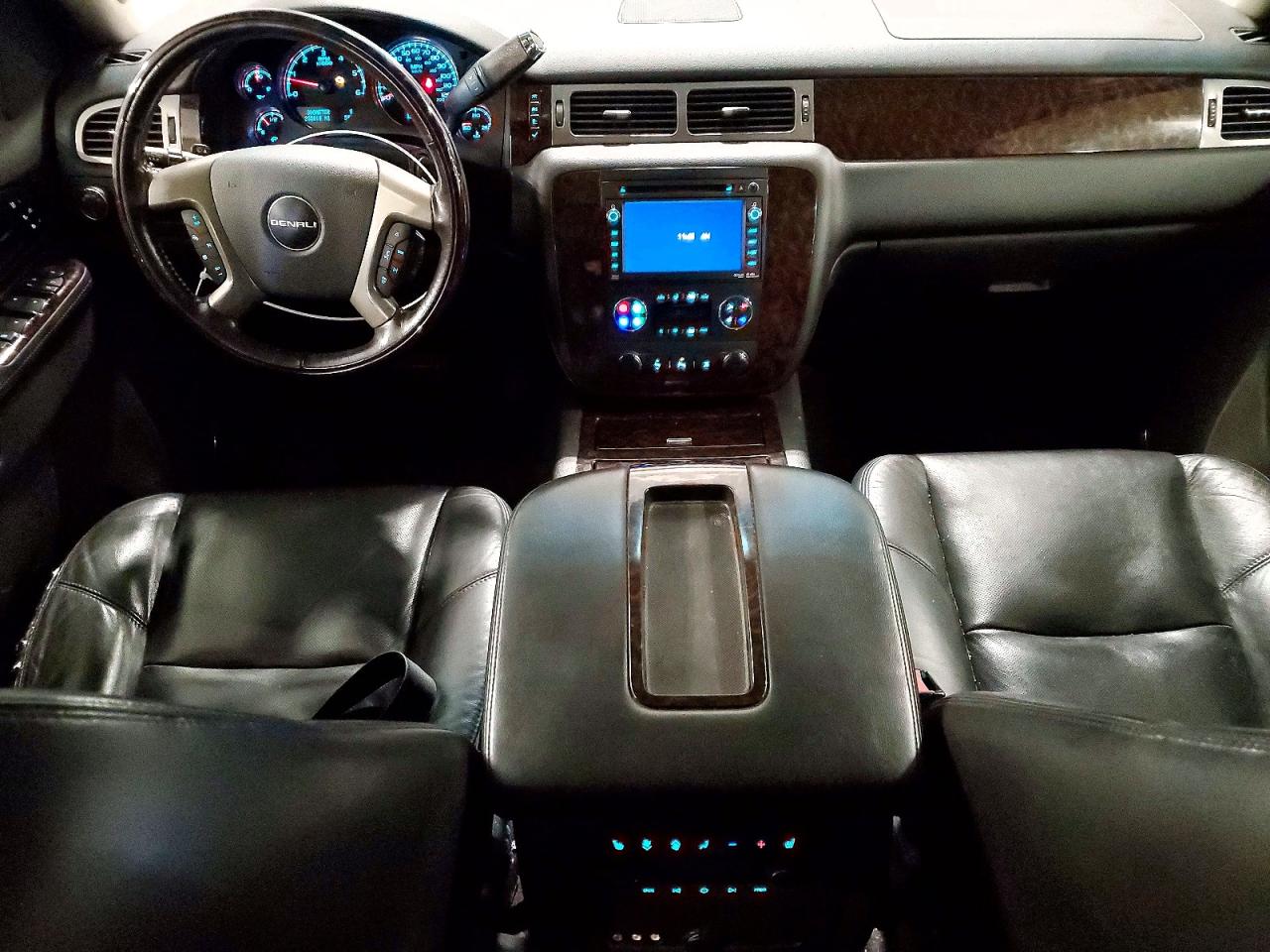 GMC YUKON XL 2010 — 9