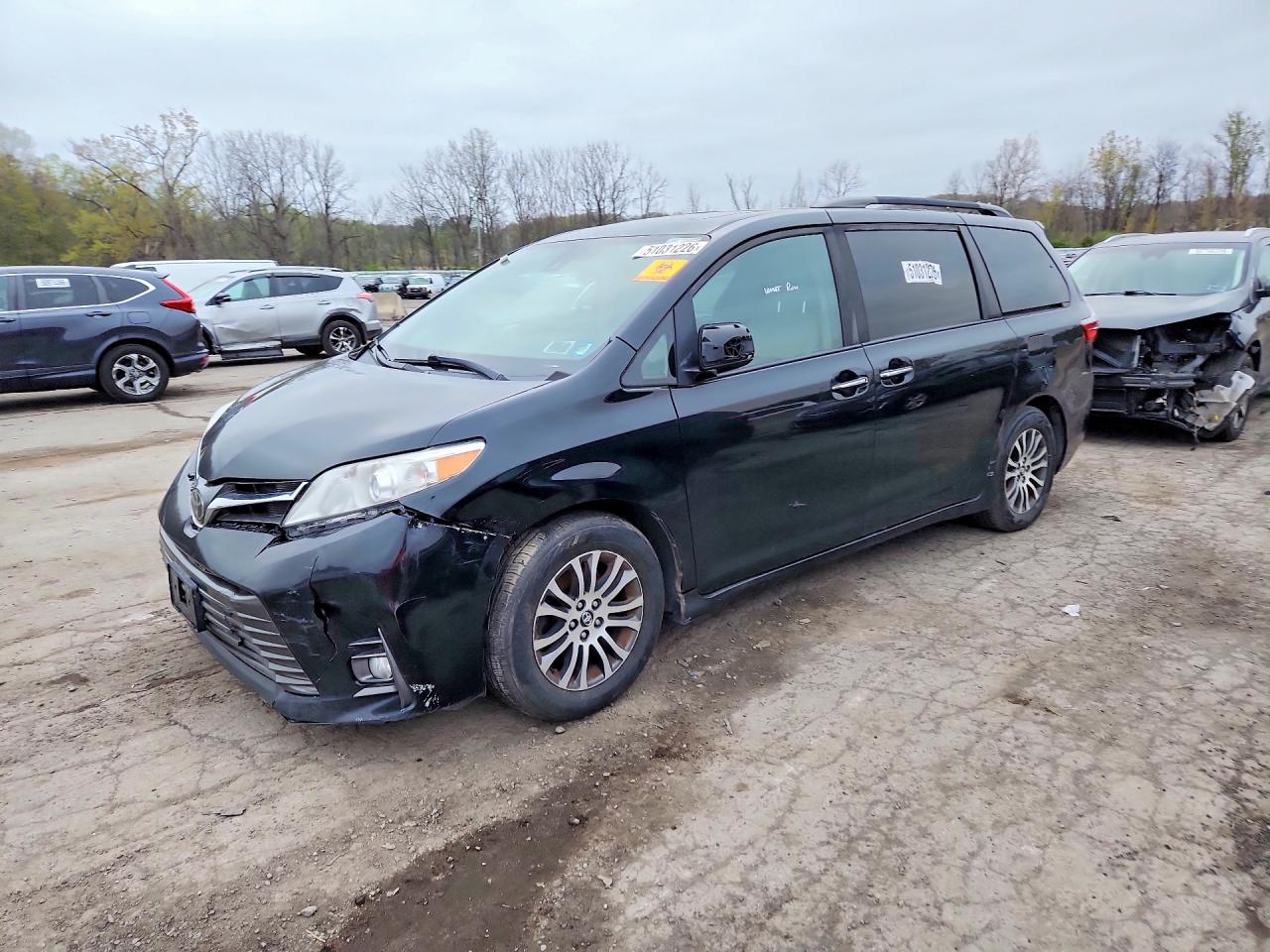 TOYOTA SIENNA 2020 — 2