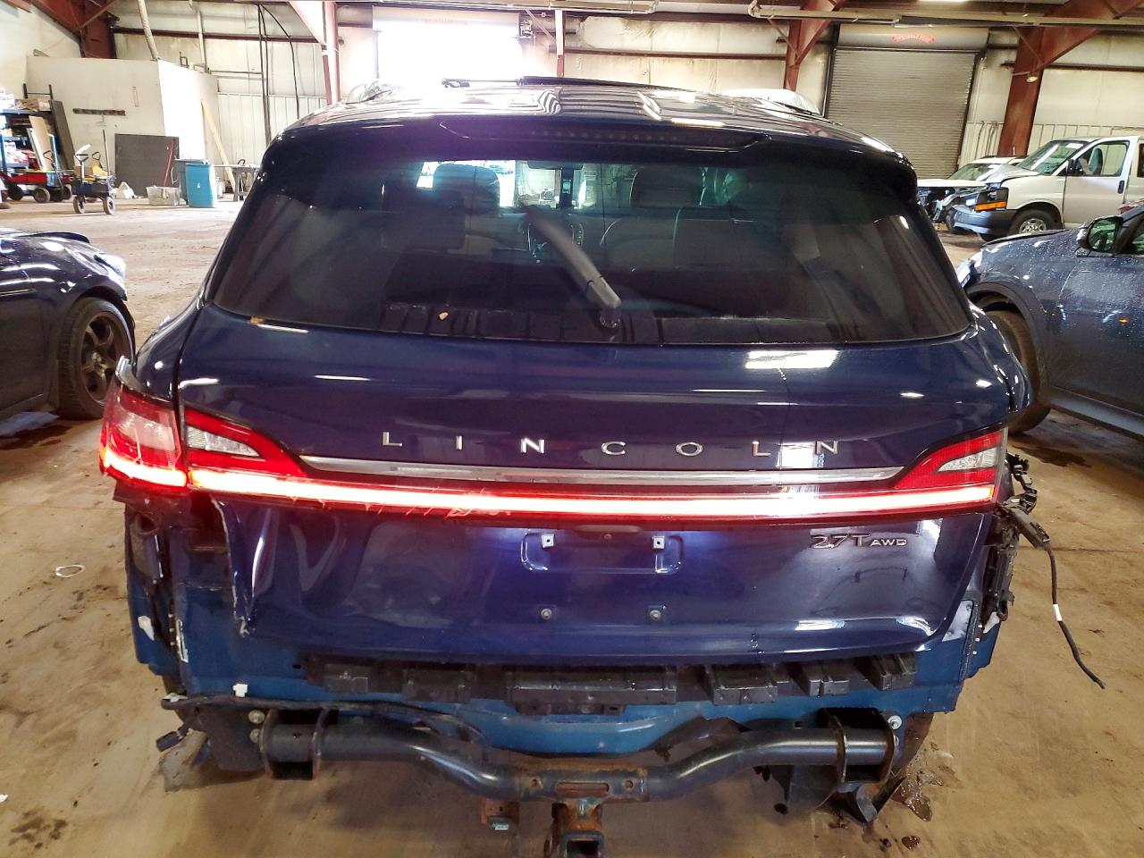 LINCOLN NAUTILUS 2019 — 7