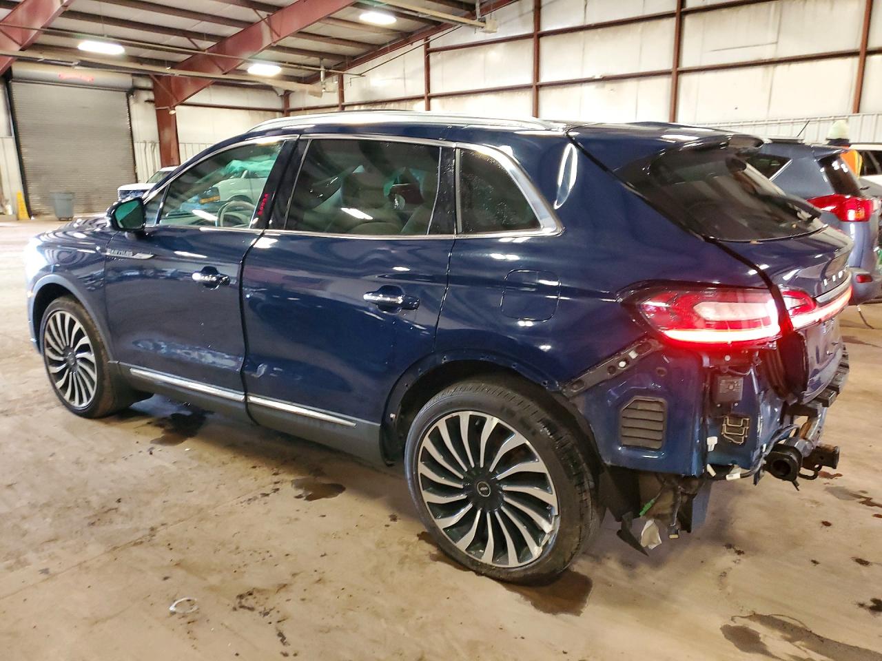 LINCOLN NAUTILUS 2019 — 3