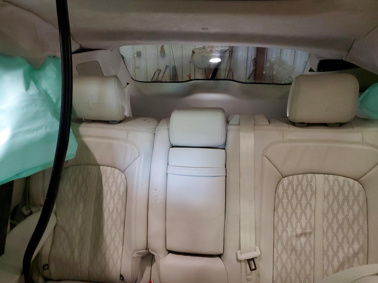 LINCOLN NAUTILUS 2019 — 11