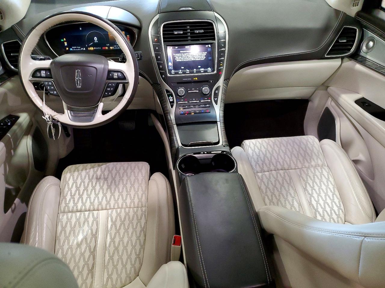 LINCOLN NAUTILUS 2019 — 9