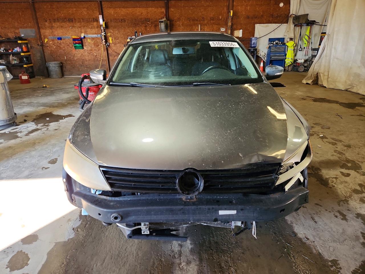 VOLKSWAGEN JETTA 2011 — 6