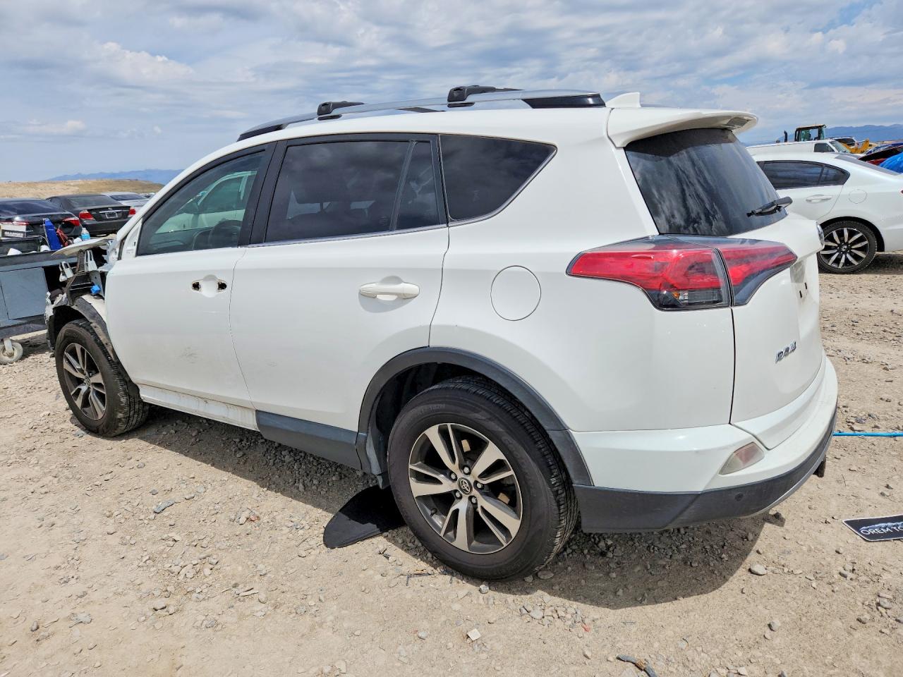 TOYOTA RAV4 2017 — 3