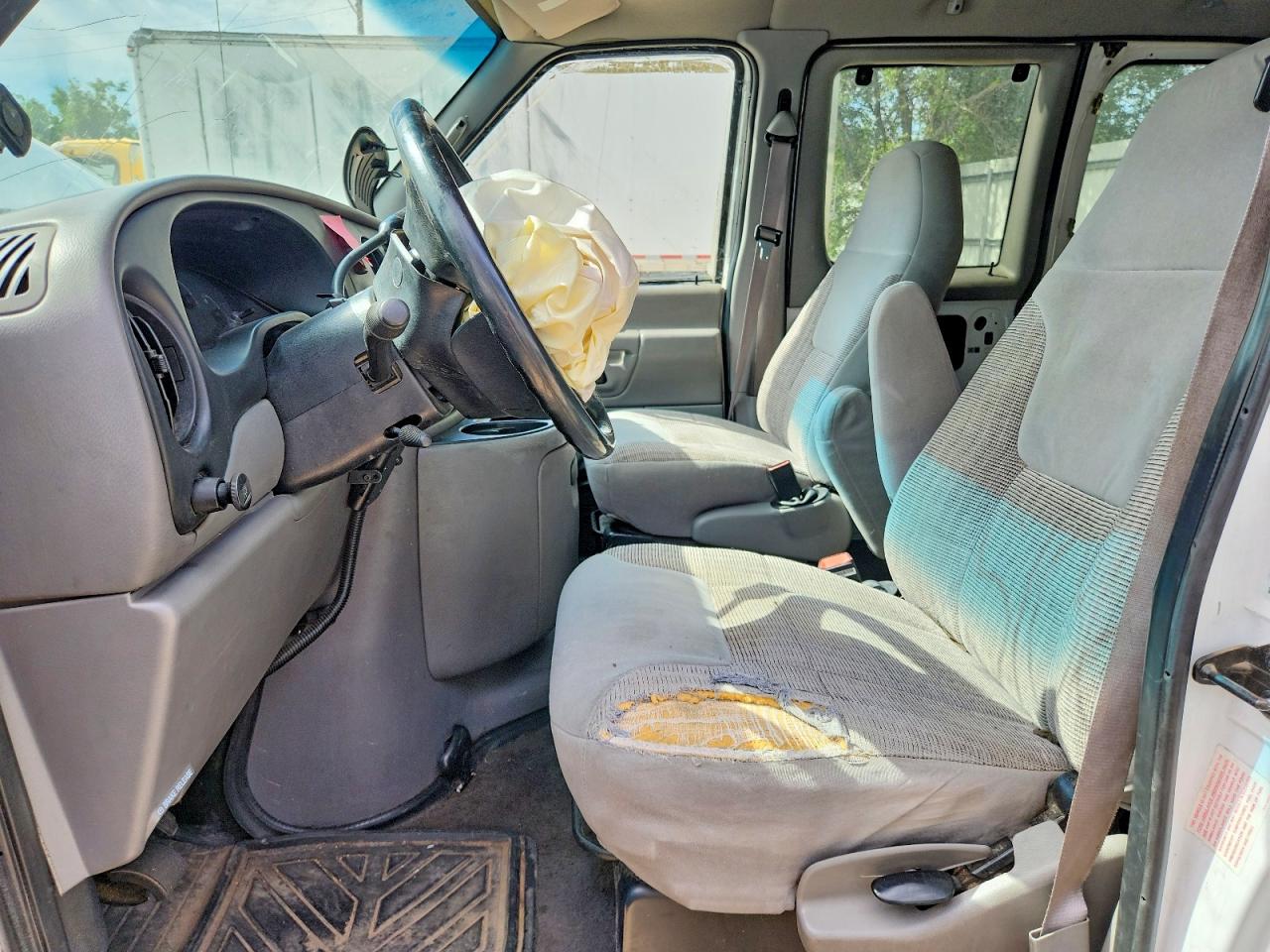 FORD ECONOLINE E350 1999 — 8