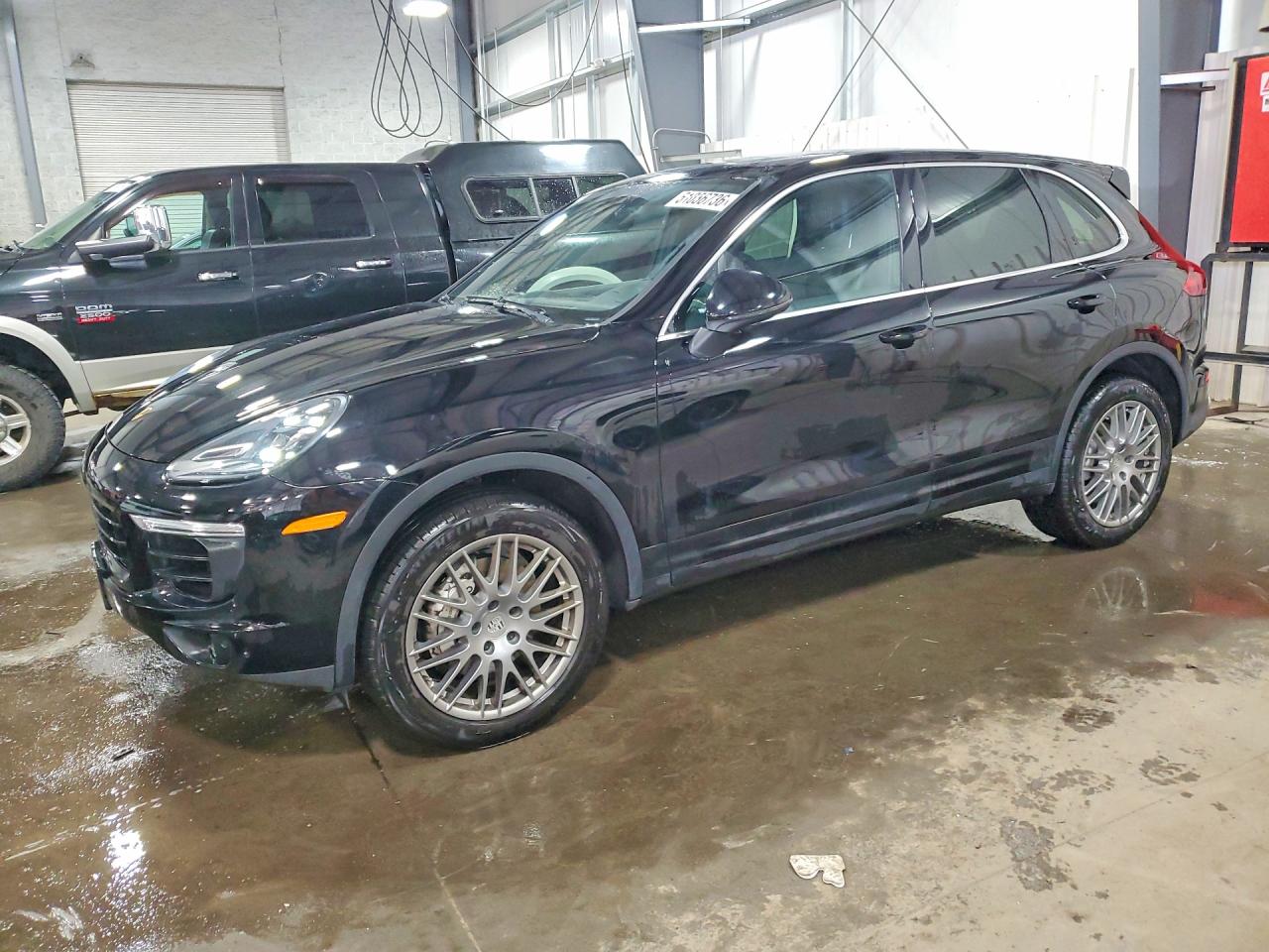 2017 PORSCHE CAYENNE S