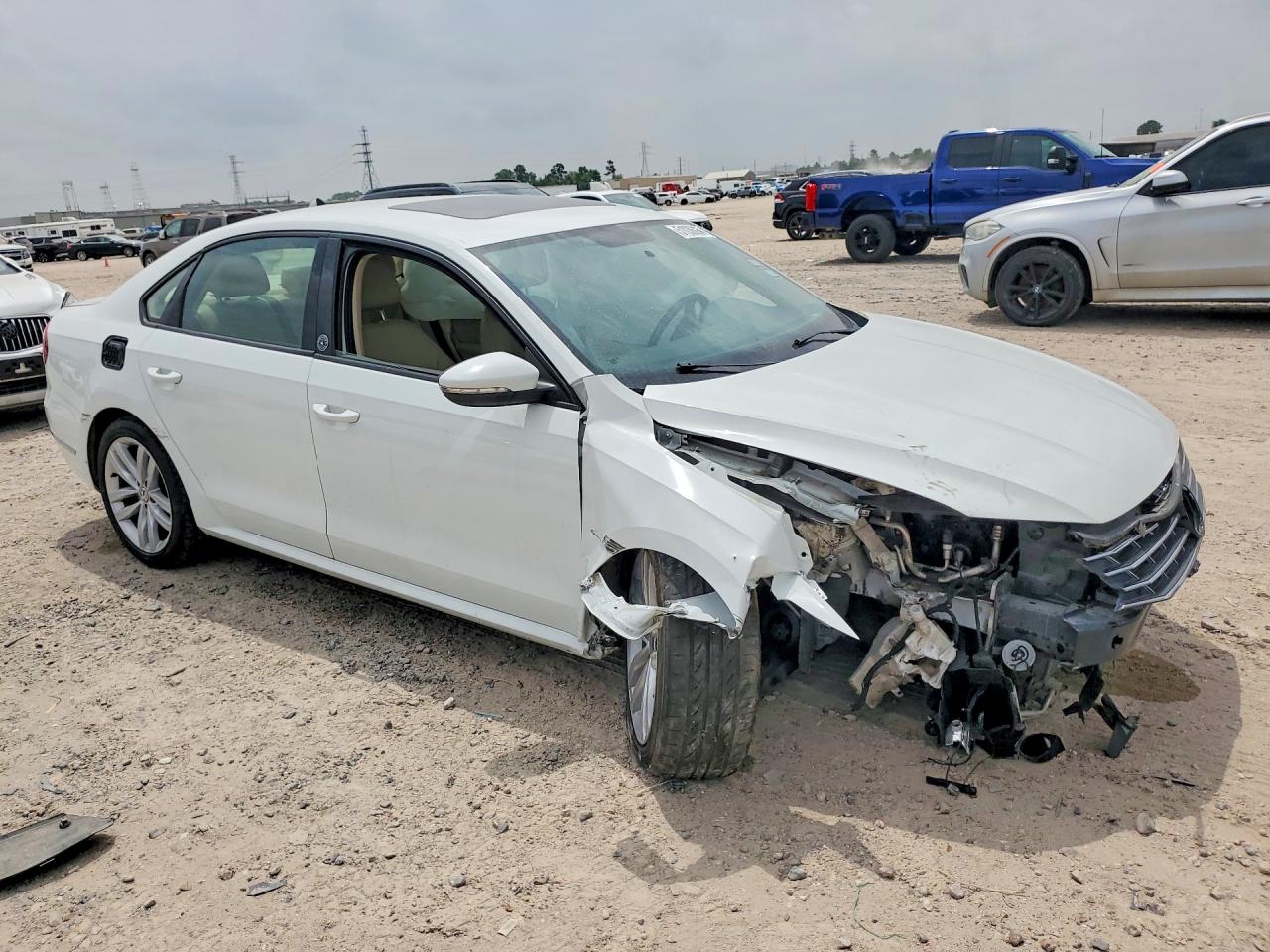 VOLKSWAGEN PASSAT 2019 — 5