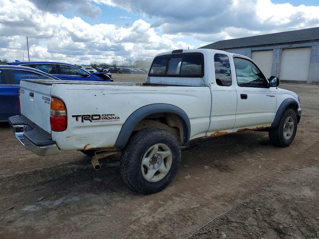 TOYOTA TACOMA 2003 — 11