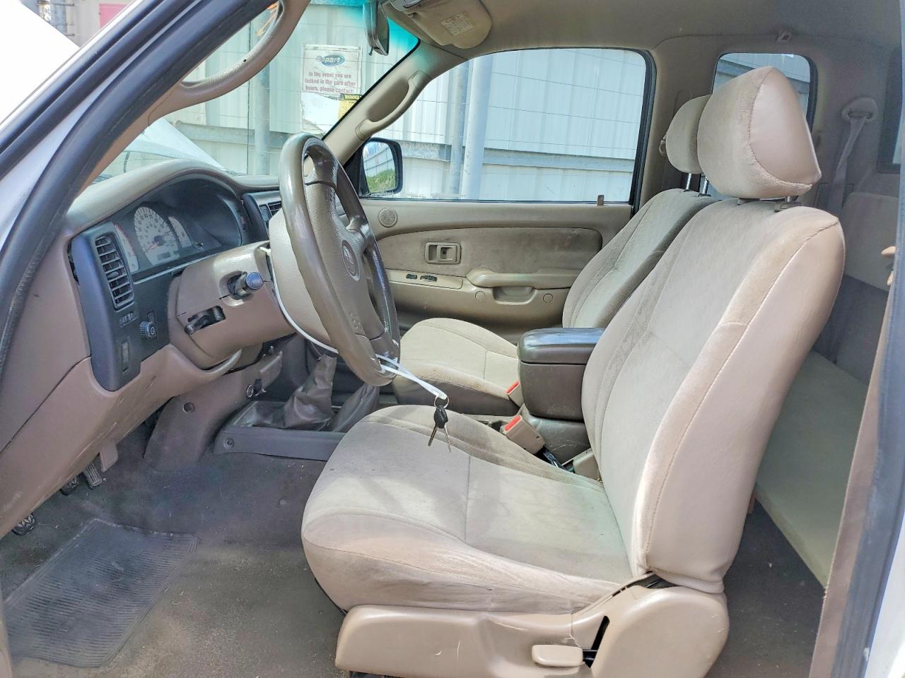TOYOTA TACOMA 2003 — 8