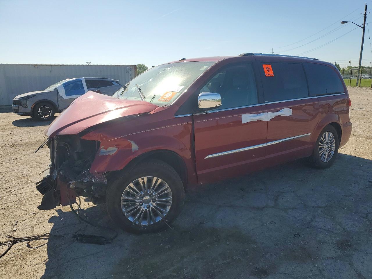 CHRYSLER TOWN & COUNTRY 2011 — 2