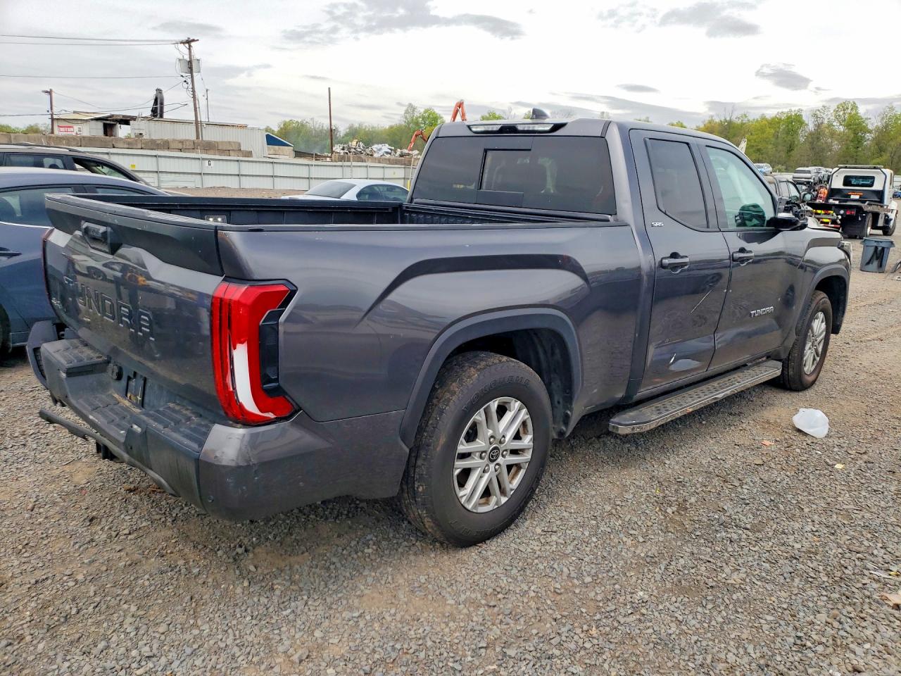 TOYOTA TUNDRA 2023 — 4