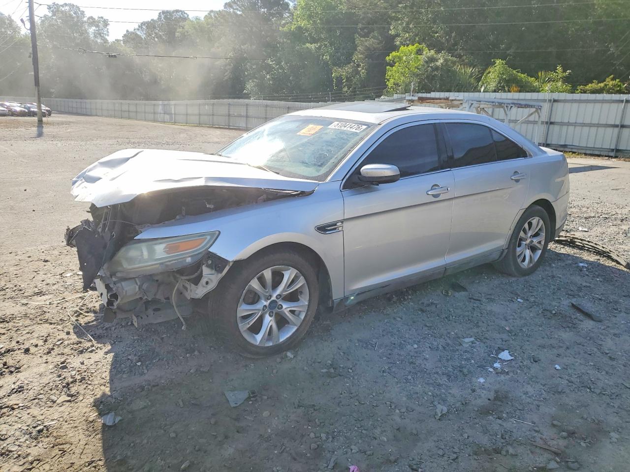 FORD TAURUS 2011 — 2