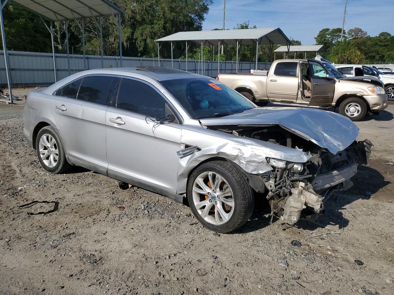 FORD TAURUS 2011 — 5