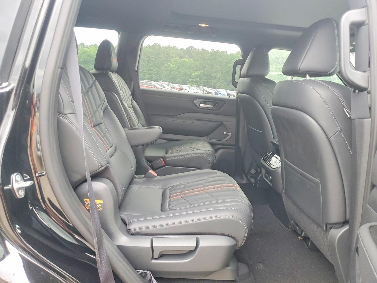 NISSAN ARMADA 2026 — 12