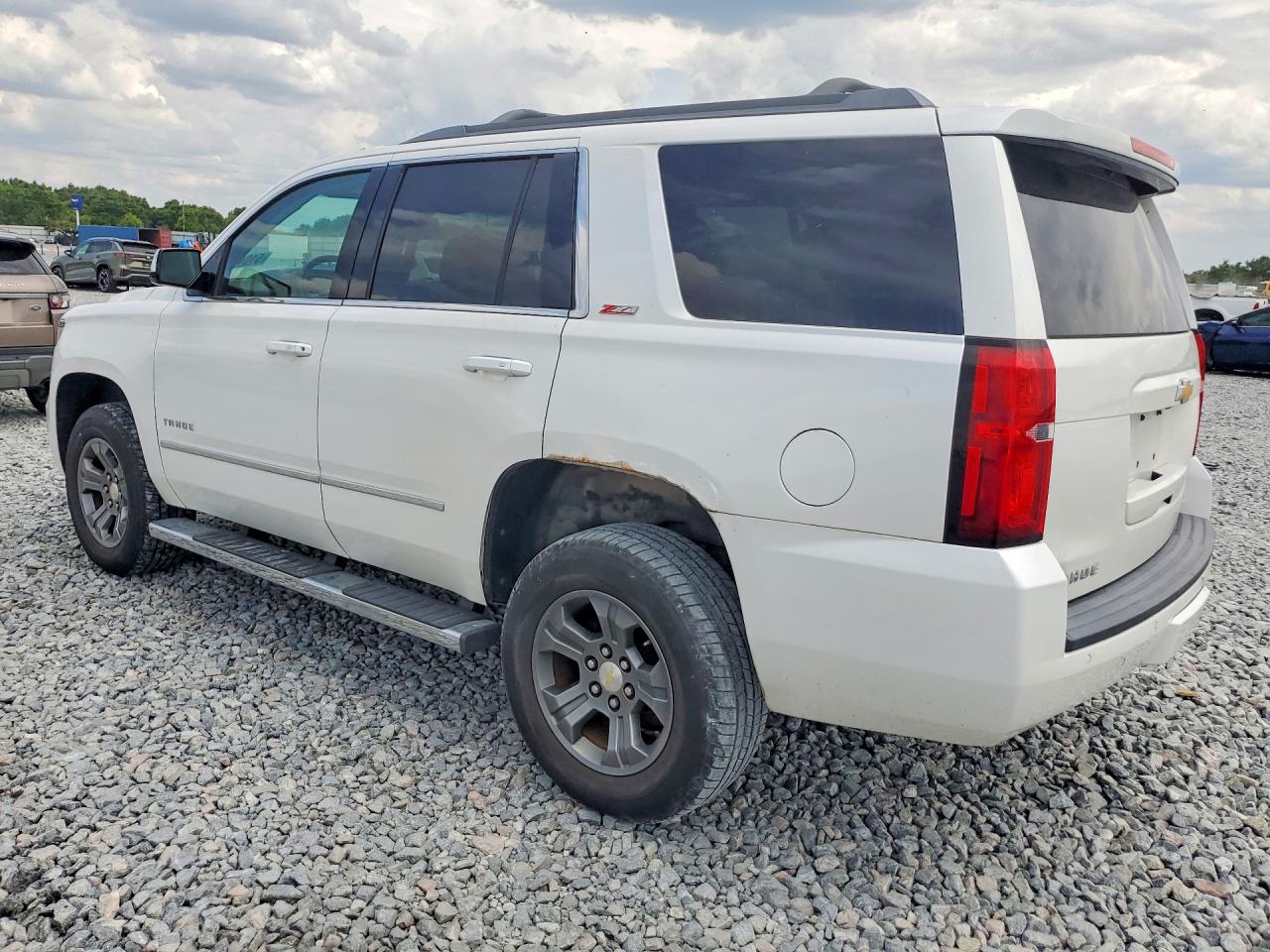 CHEV TAHOE 2016 — 3
