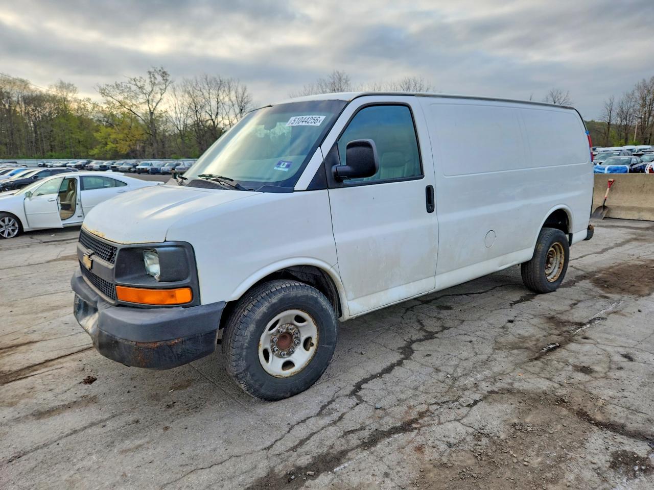 CHEVROLET EXPRESS G2500 2013 — 2