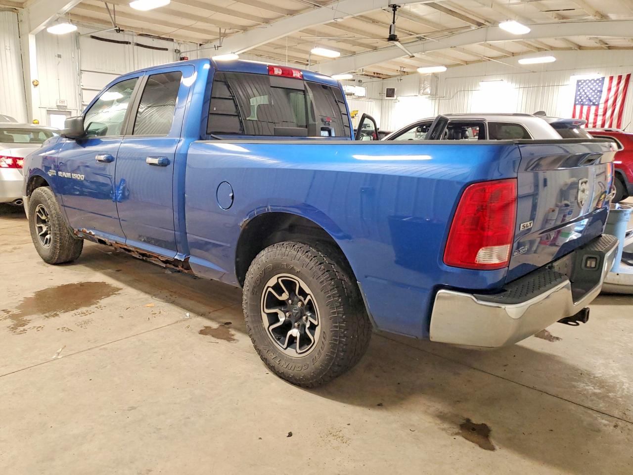 DODGE RAM 1500 2011 — 3