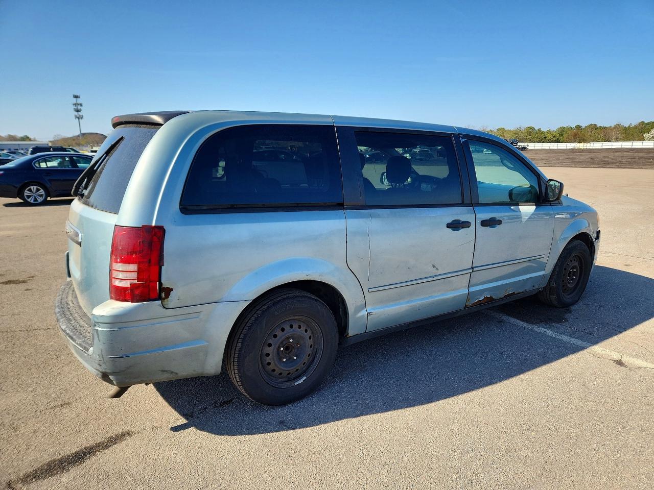 CHRYSLER TOWN & COUNTRY 2008 — 4