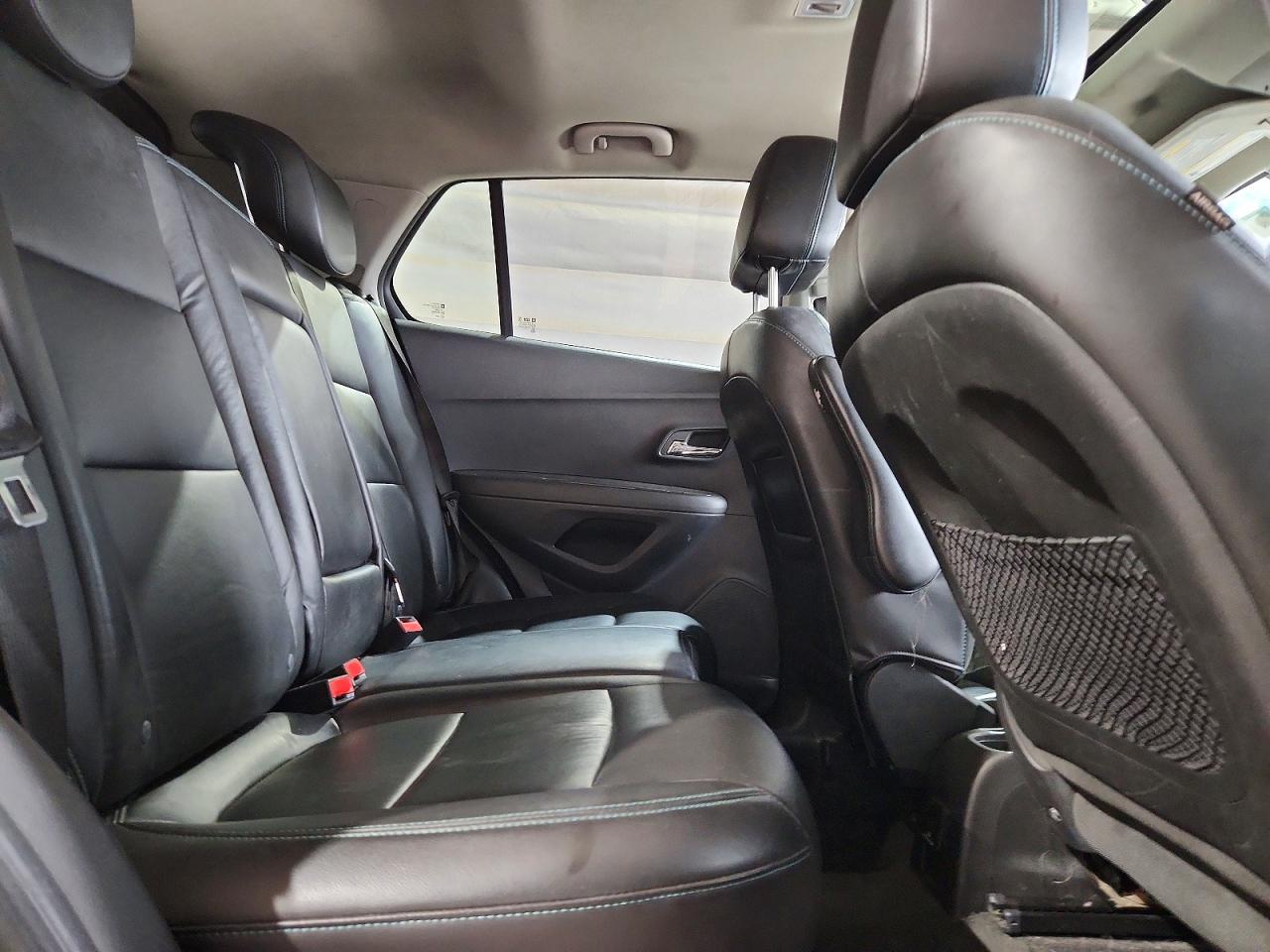 CHEV TRAX 2015 — 12