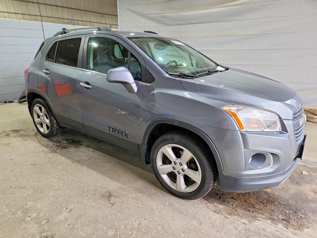 CHEV TRAX 2015 — 5