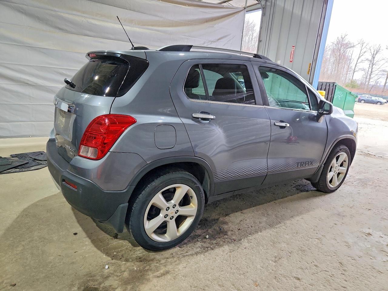 CHEV TRAX 2015 — 4