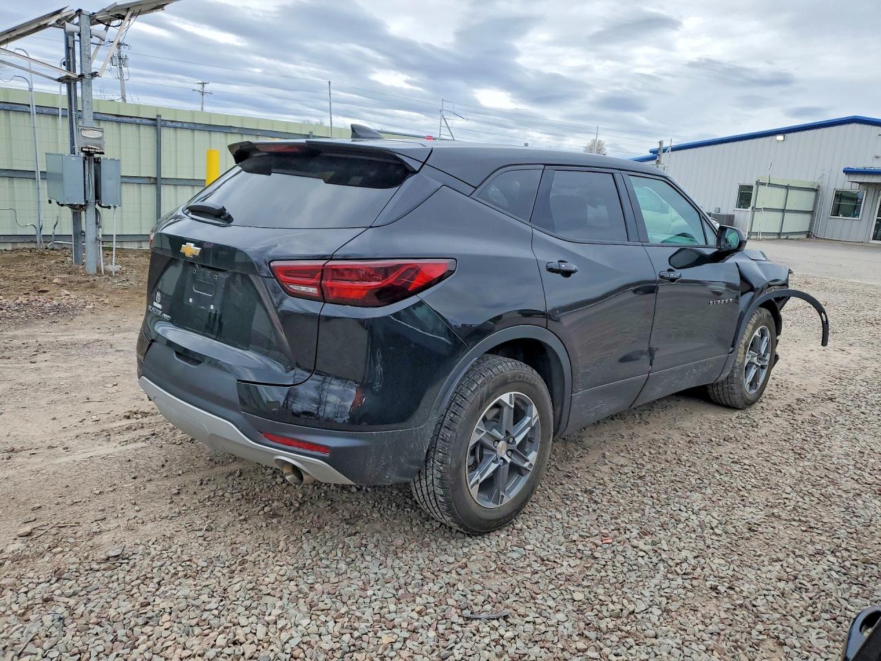 CHEVROLET BLAZER 2023 — 4
