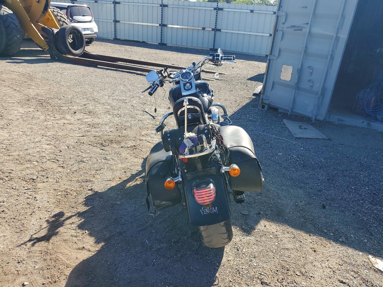 HARLEY-DAVIDSON FLSTF 2014 — 5