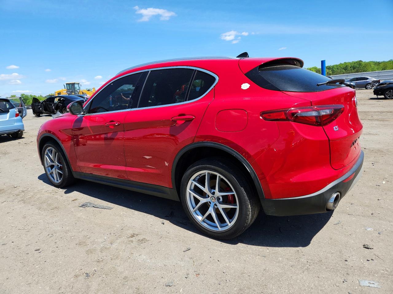 ALFA ROMEO STELVIO 2018 — 3