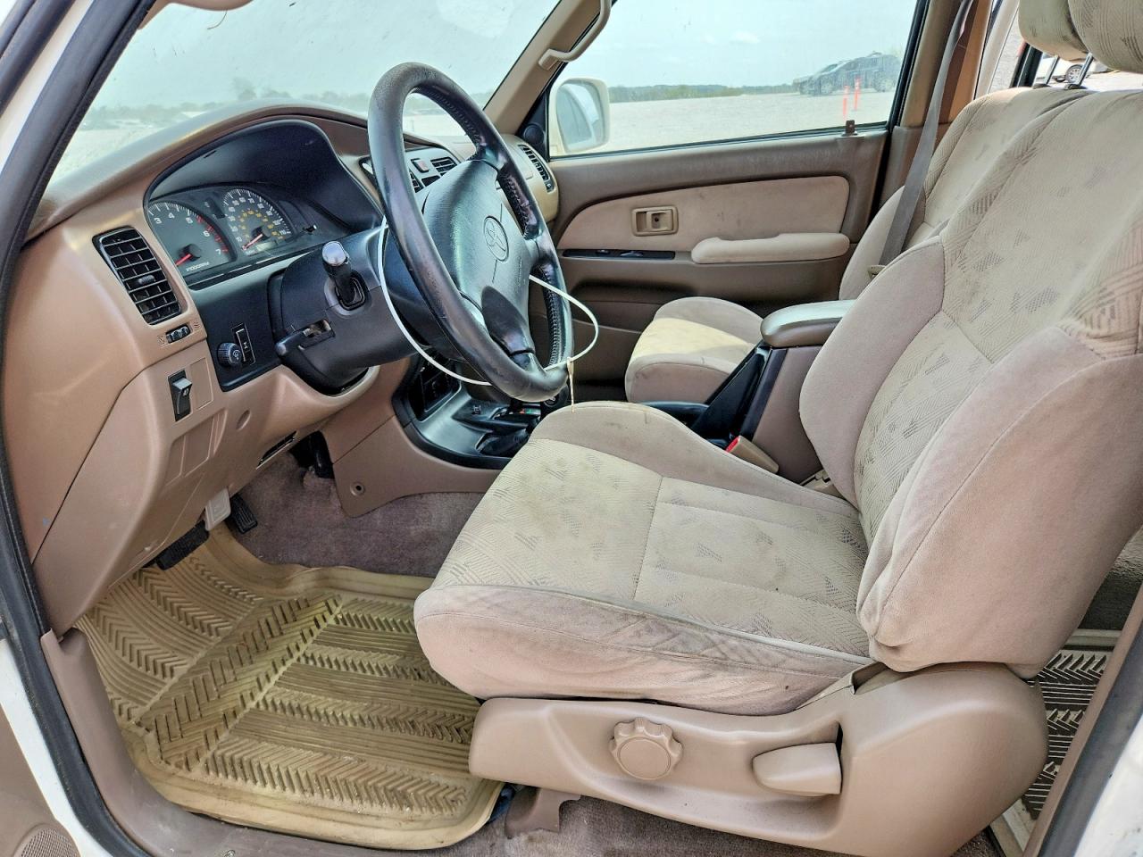 TOYOTA 4RUNNER 2001 — 8